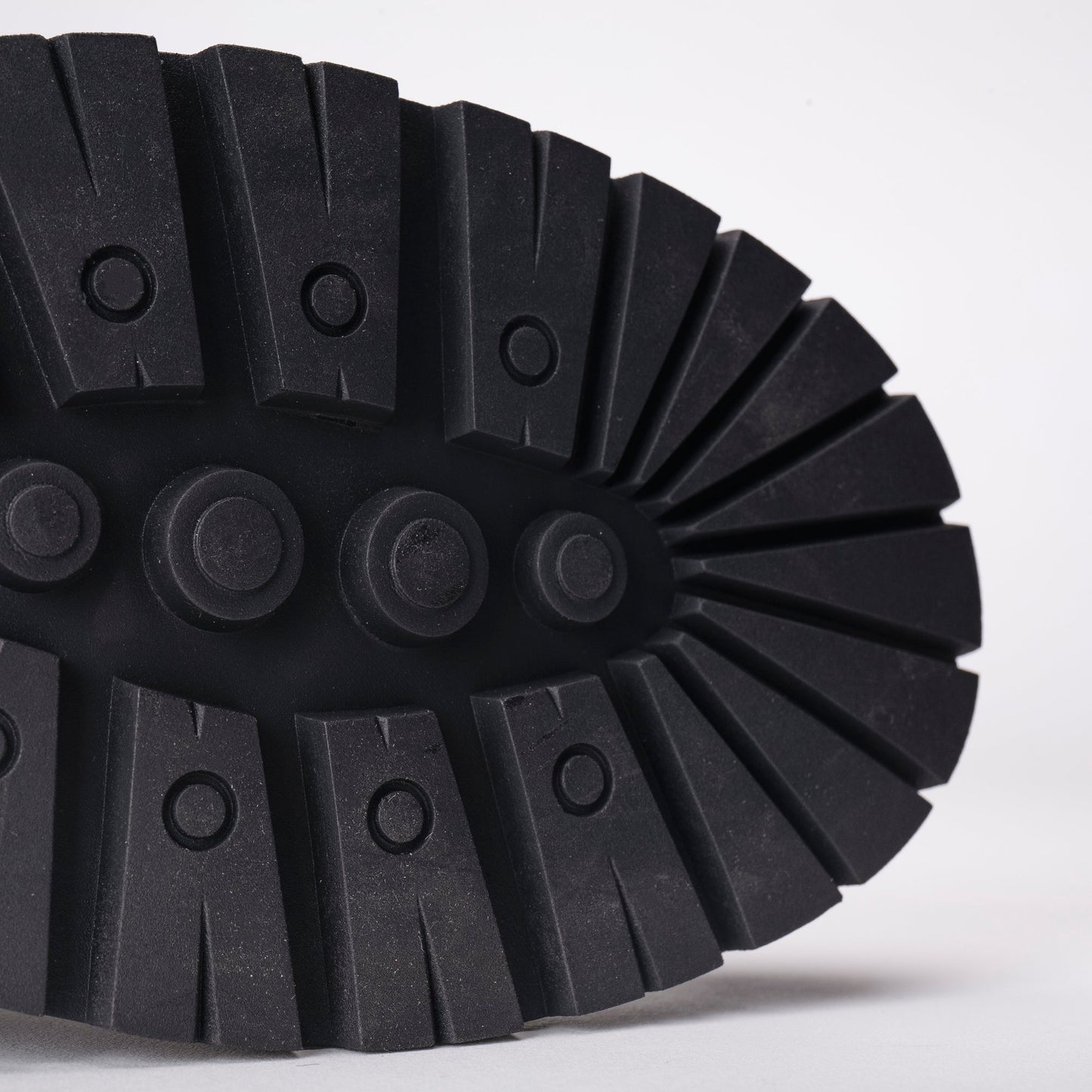 gum rubber outsole from a vegan chelsea men boot | NAE Vegan Shoes