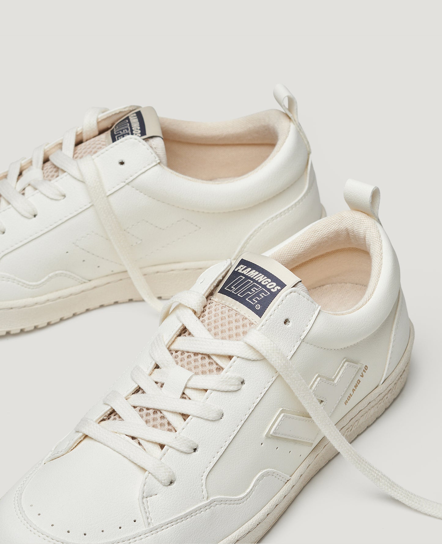 ROLAND V.10 TRIPPLE PANNA