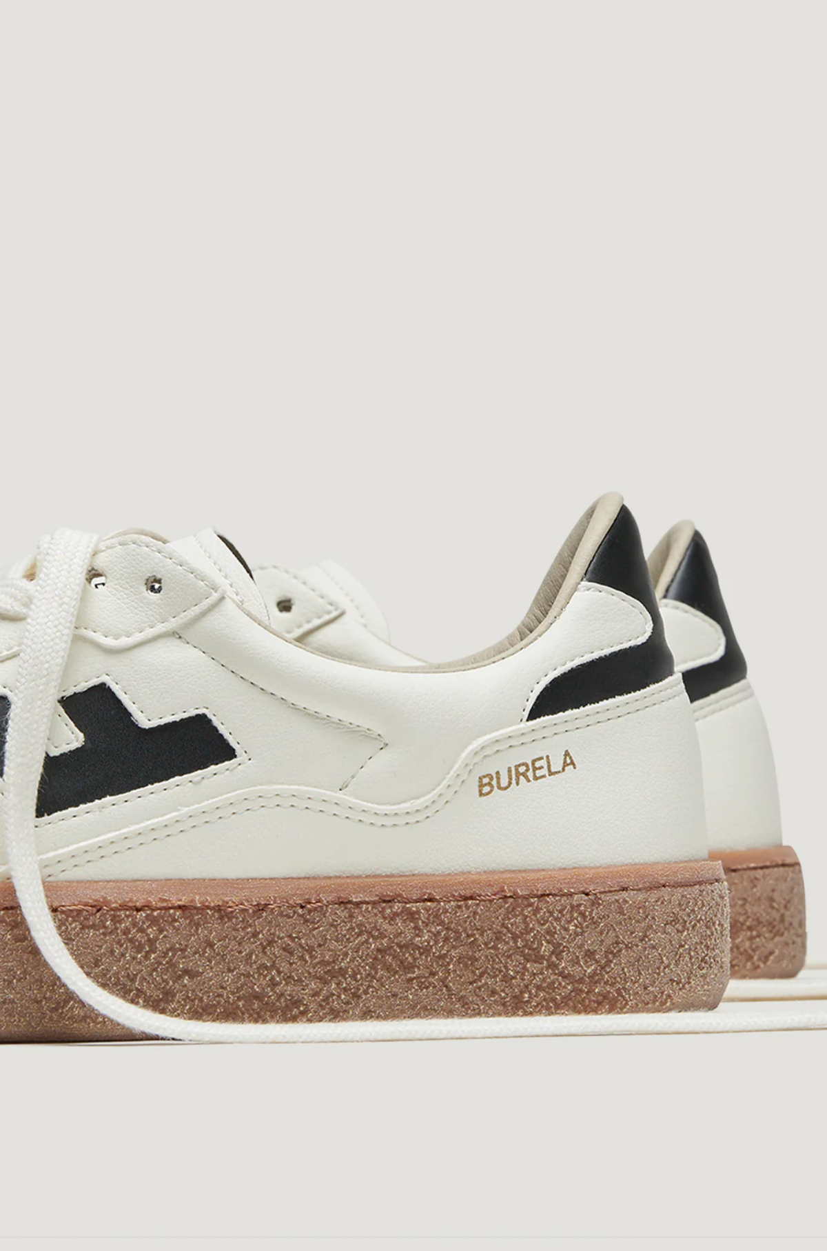 Burela Bold Black