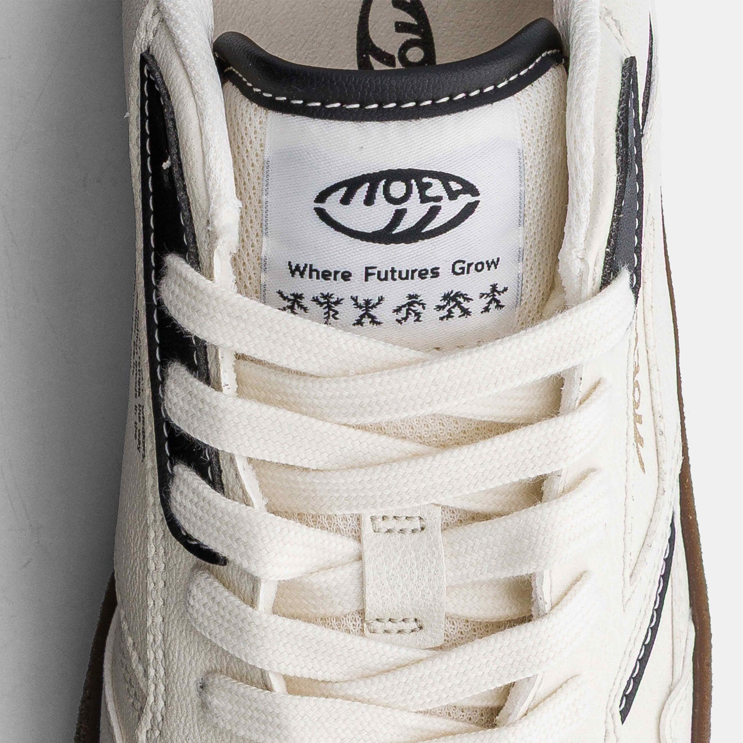 Origin Low - Black & White - Corn