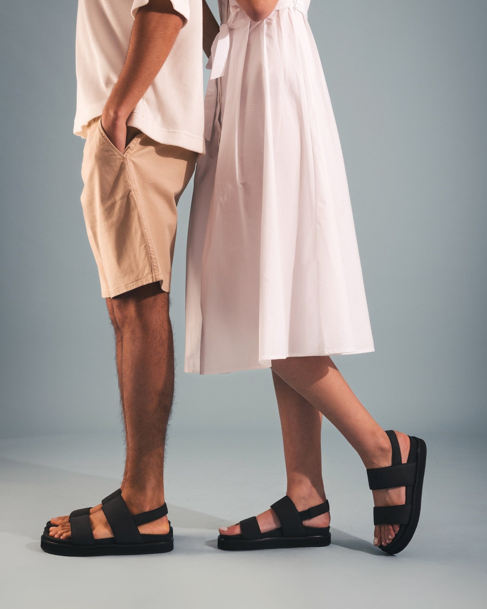 Vegane Unisex-Sandalen gepolstert flache verstellbarer Riemen