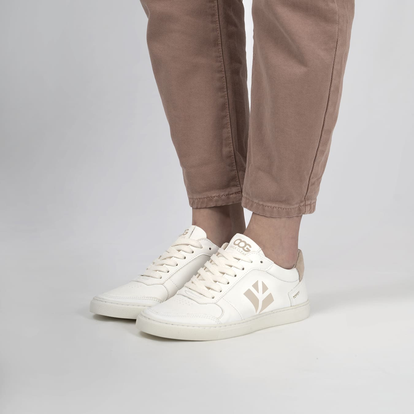Baskets sneakers végan et écologique cuir végétal blanche beige - Topsy Cog