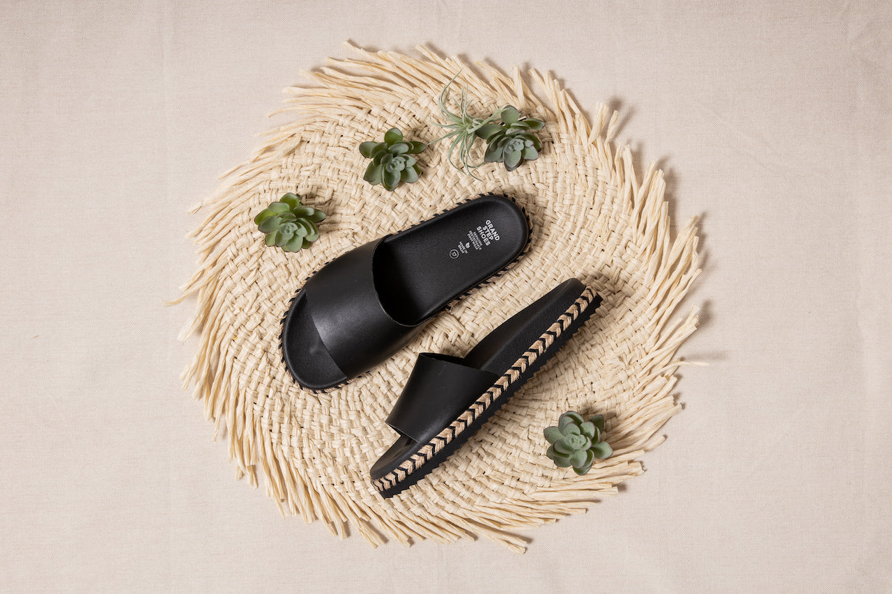 SINA CORN SLIPON SANDAL BLACK