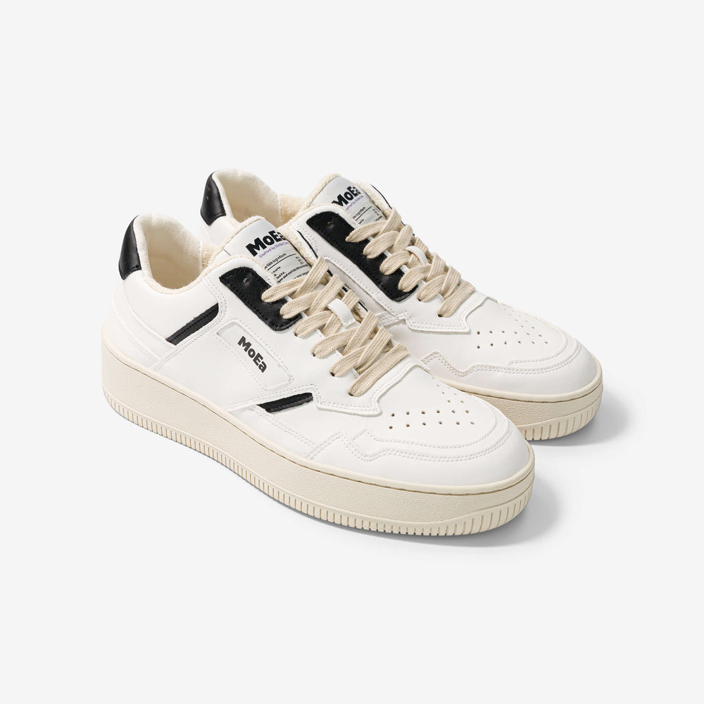 GEN1 - Grapes Retro White & Black